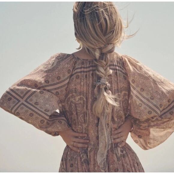 Spell & The Gypsy Elle Ferguson X Baby Anything Rumour Gown - Picture 4 of 7